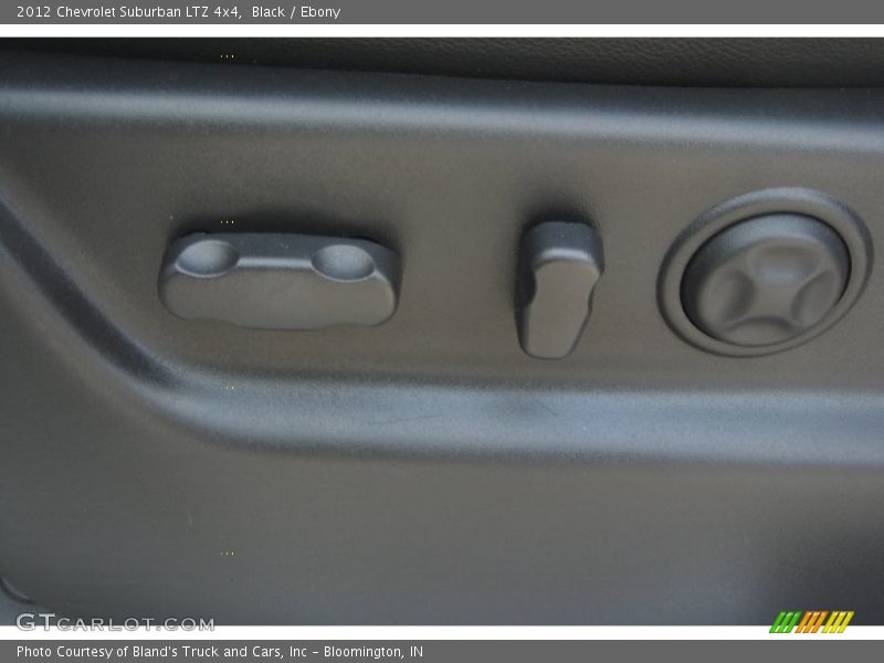 Black / Ebony 2012 Chevrolet Suburban LTZ 4x4