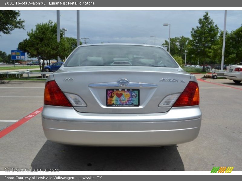 Lunar Mist Metallic / Stone 2001 Toyota Avalon XL
