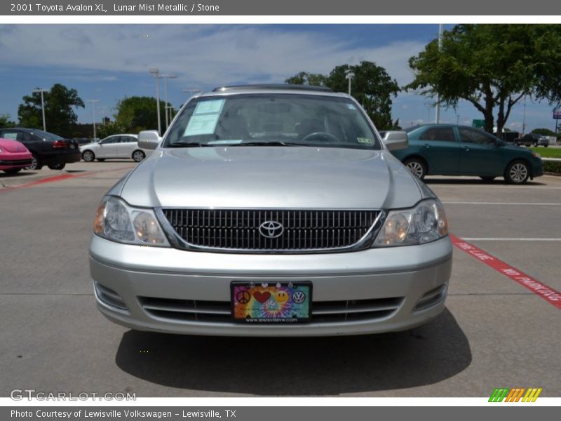 Lunar Mist Metallic / Stone 2001 Toyota Avalon XL