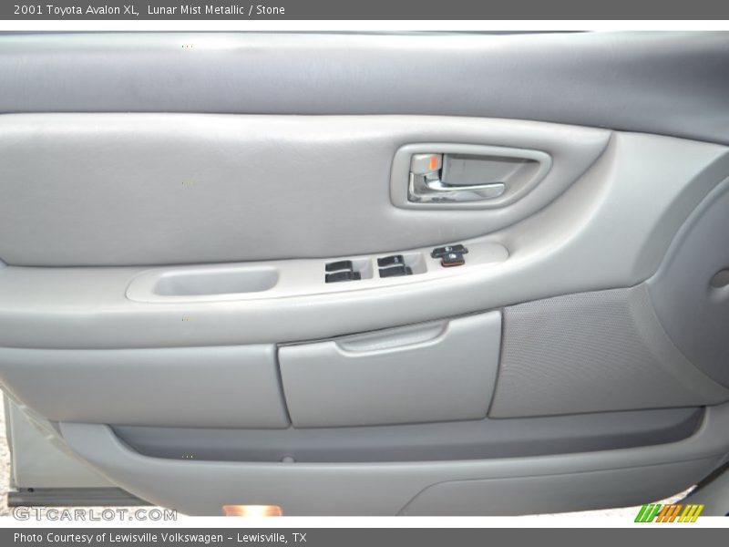 Lunar Mist Metallic / Stone 2001 Toyota Avalon XL