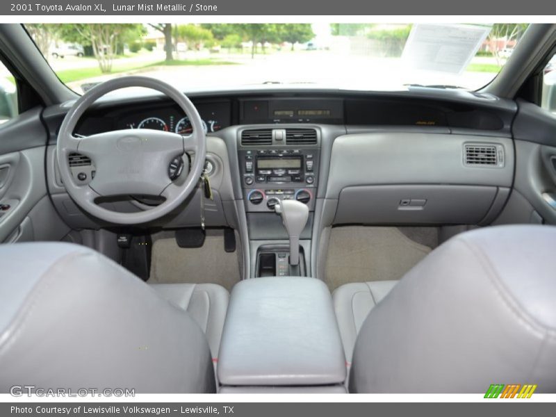 Lunar Mist Metallic / Stone 2001 Toyota Avalon XL