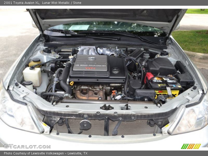 Lunar Mist Metallic / Stone 2001 Toyota Avalon XL