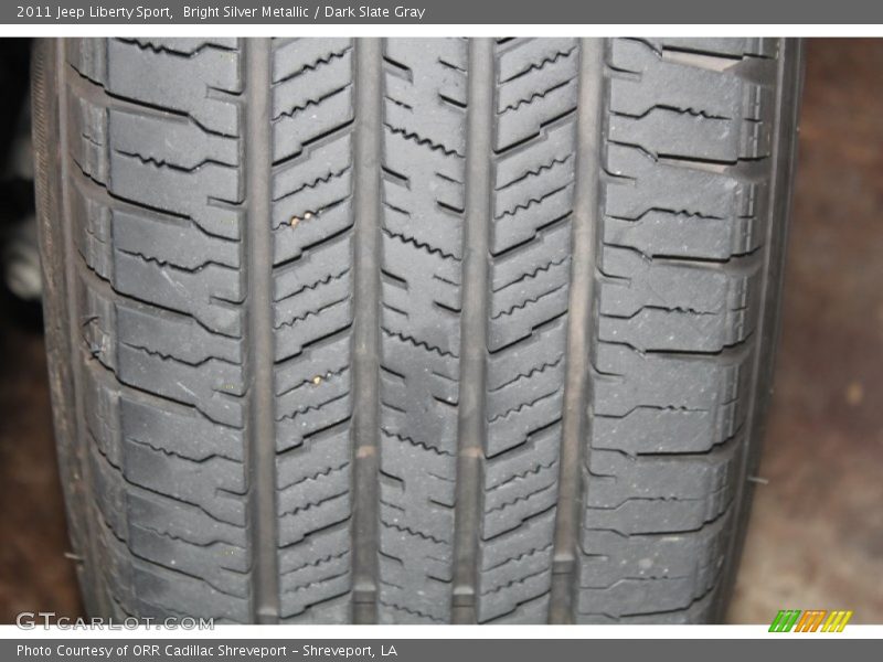 Bright Silver Metallic / Dark Slate Gray 2011 Jeep Liberty Sport