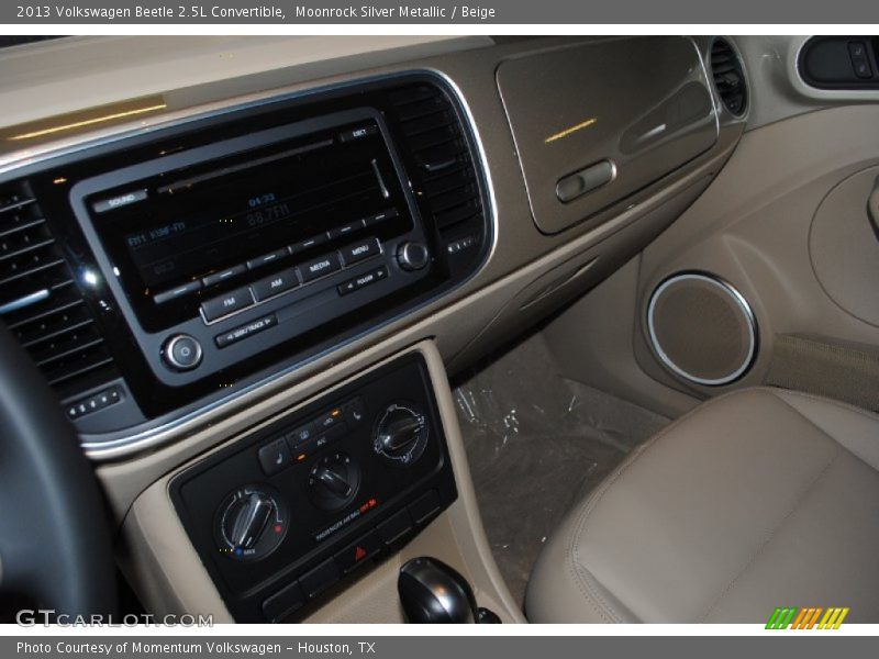 Moonrock Silver Metallic / Beige 2013 Volkswagen Beetle 2.5L Convertible