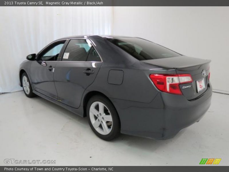 Magnetic Gray Metallic / Black/Ash 2013 Toyota Camry SE
