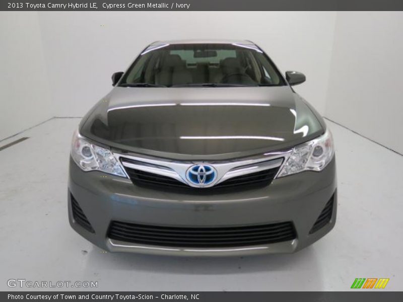 Cypress Green Metallic / Ivory 2013 Toyota Camry Hybrid LE