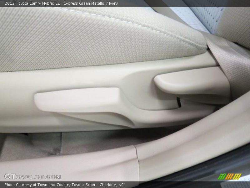 Cypress Green Metallic / Ivory 2013 Toyota Camry Hybrid LE
