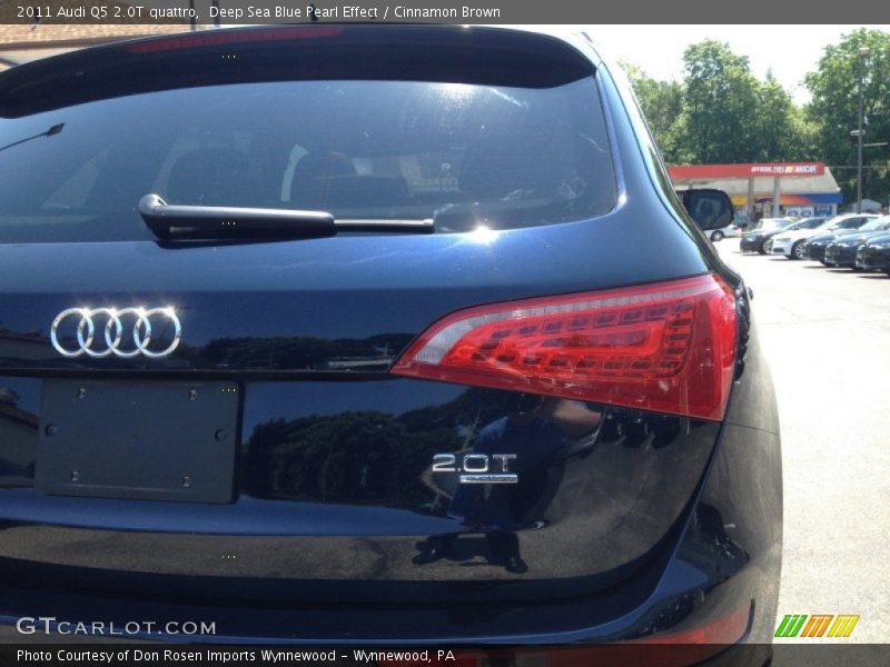 Deep Sea Blue Pearl Effect / Cinnamon Brown 2011 Audi Q5 2.0T quattro