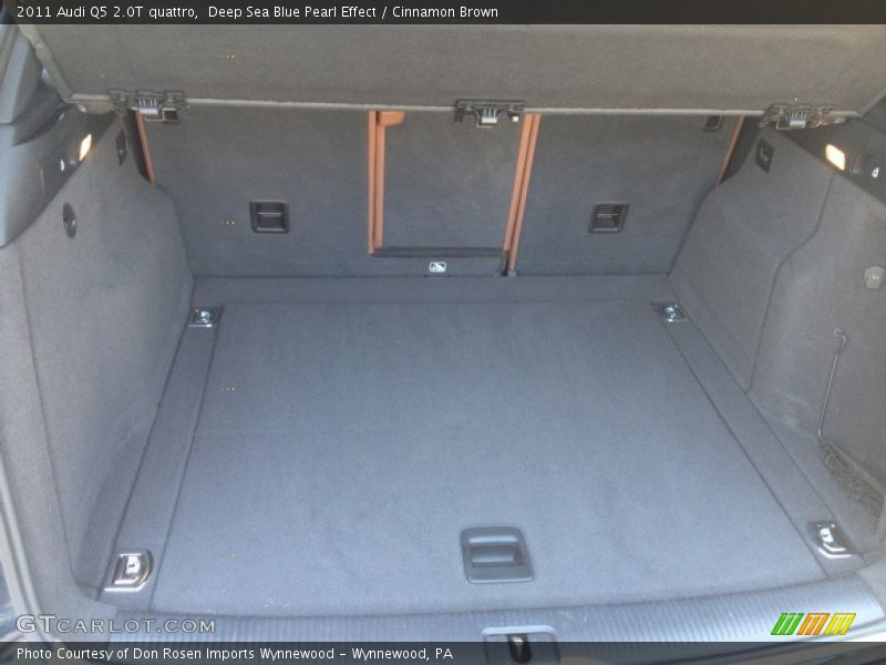  2011 Q5 2.0T quattro Trunk