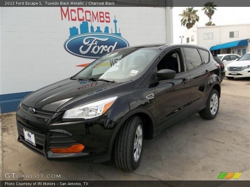 Tuxedo Black Metallic / Charcoal Black 2013 Ford Escape S