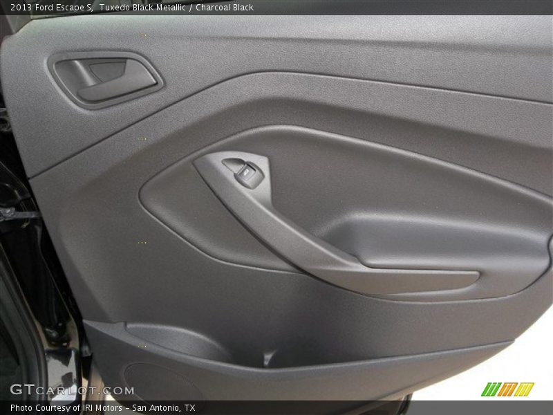 Tuxedo Black Metallic / Charcoal Black 2013 Ford Escape S