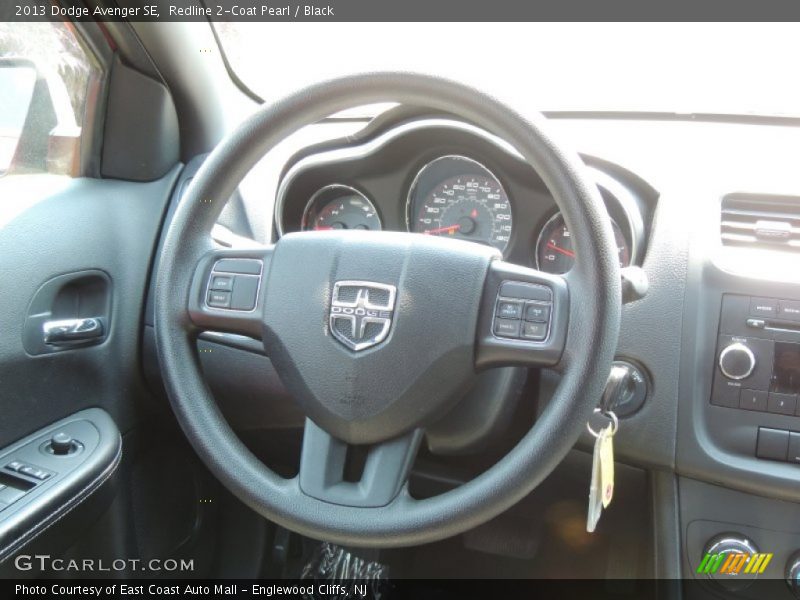 Redline 2-Coat Pearl / Black 2013 Dodge Avenger SE