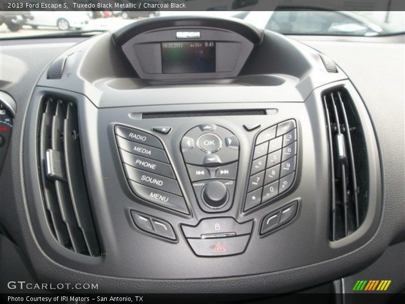 Tuxedo Black Metallic / Charcoal Black 2013 Ford Escape S