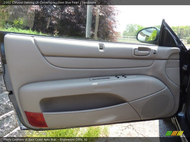 Door Panel of 2002 Sebring LX Convertible
