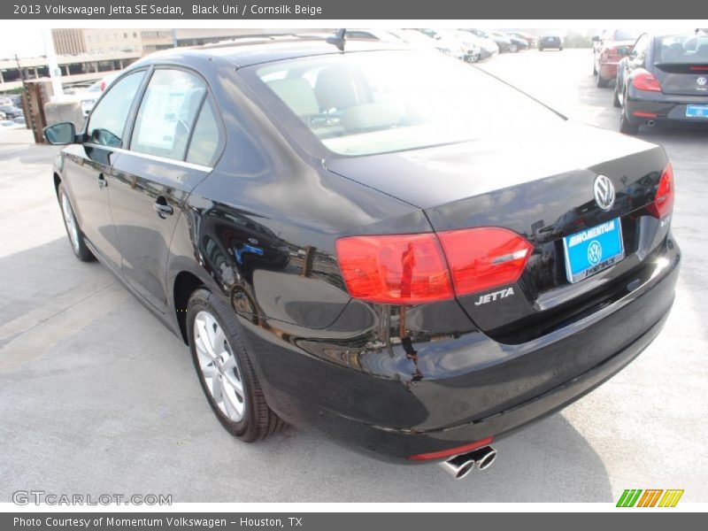 Black Uni / Cornsilk Beige 2013 Volkswagen Jetta SE Sedan