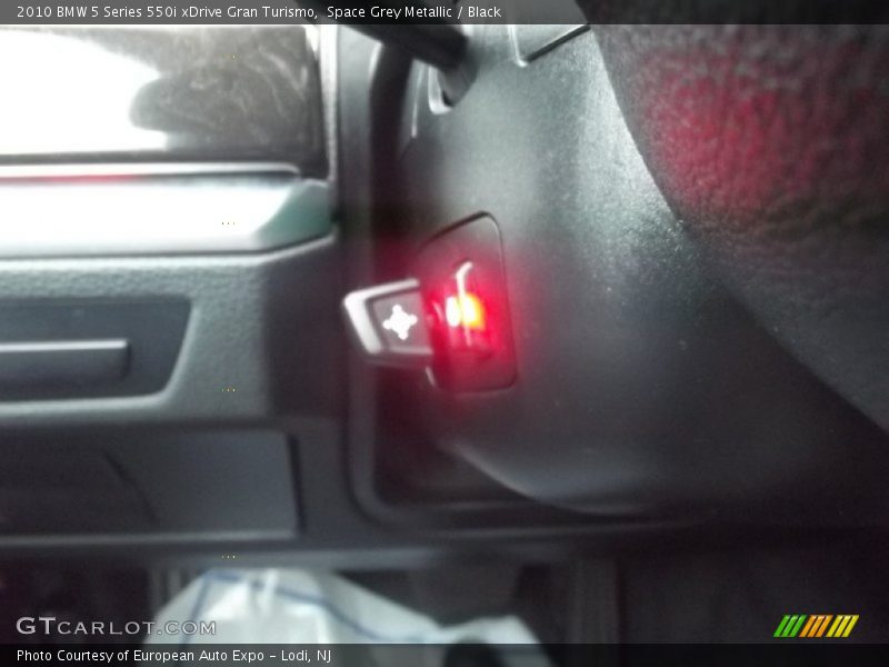 Controls of 2010 5 Series 550i xDrive Gran Turismo