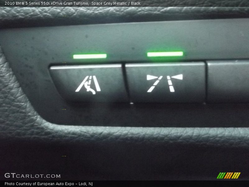 Controls of 2010 5 Series 550i xDrive Gran Turismo
