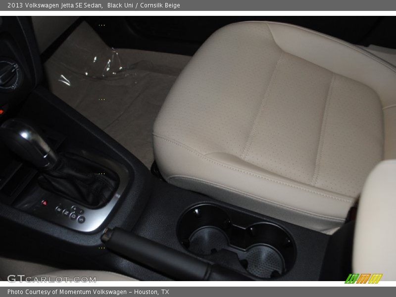Black Uni / Cornsilk Beige 2013 Volkswagen Jetta SE Sedan