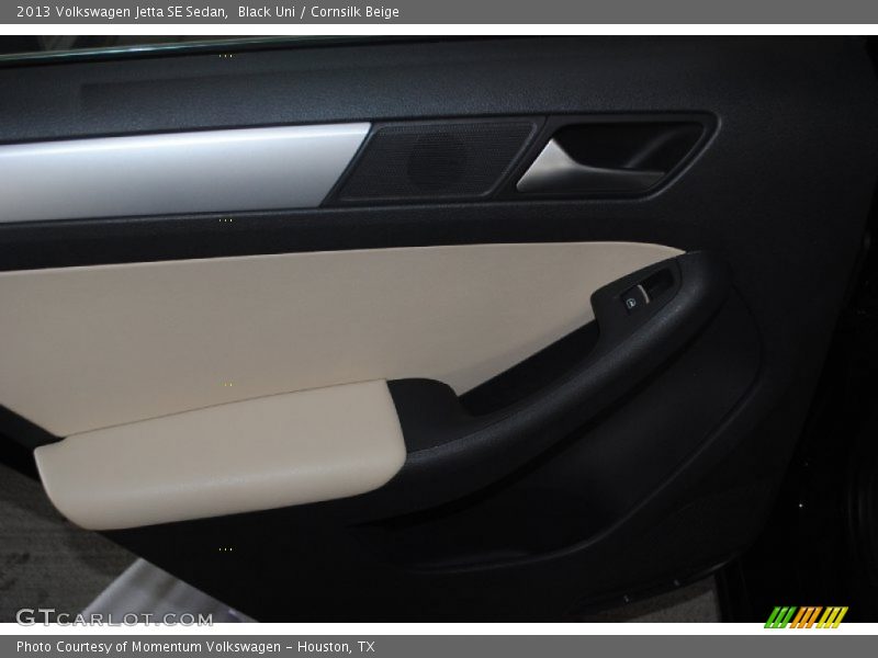Black Uni / Cornsilk Beige 2013 Volkswagen Jetta SE Sedan