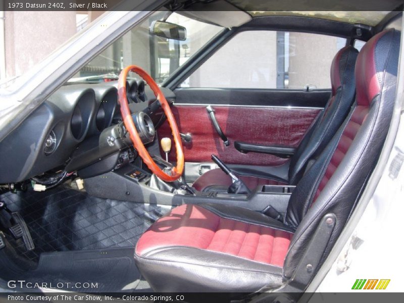 Silver / Black 1973 Datsun 240Z