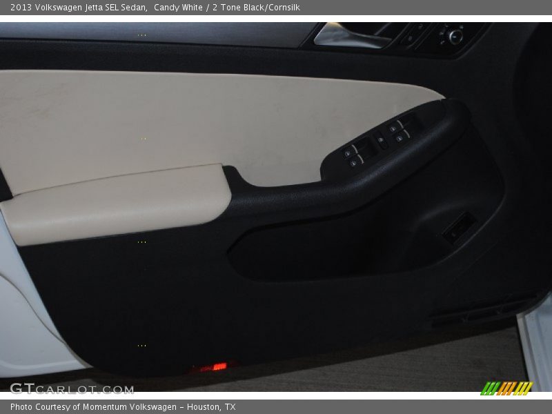 Candy White / 2 Tone Black/Cornsilk 2013 Volkswagen Jetta SEL Sedan