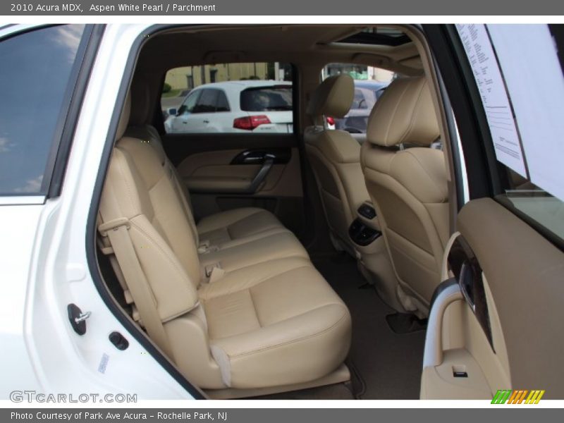 Aspen White Pearl / Parchment 2010 Acura MDX