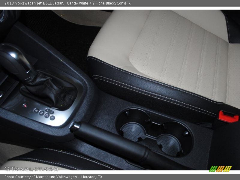 Candy White / 2 Tone Black/Cornsilk 2013 Volkswagen Jetta SEL Sedan