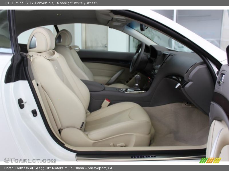 Front Seat of 2013 G 37 Convertible