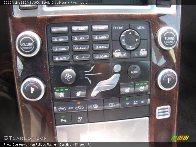 Controls of 2010 S80 V8 AWD
