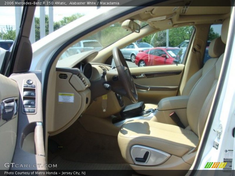 Alabaster White / Macadamia 2006 Mercedes-Benz R 350 4Matic