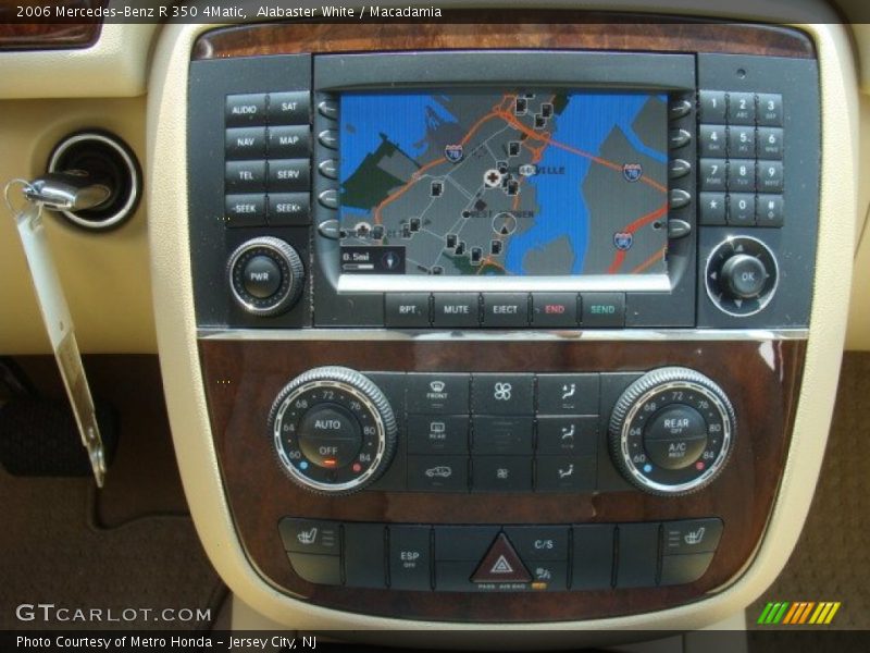 Alabaster White / Macadamia 2006 Mercedes-Benz R 350 4Matic