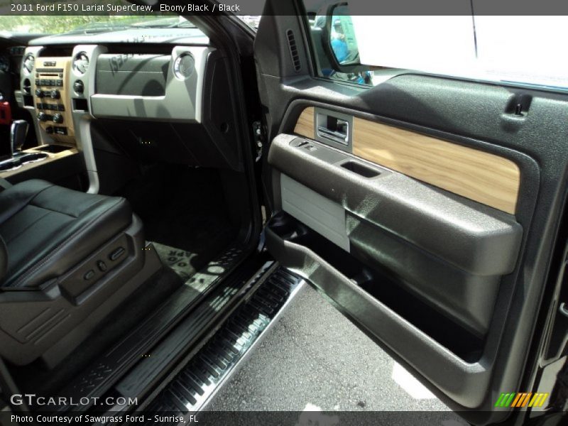 Ebony Black / Black 2011 Ford F150 Lariat SuperCrew