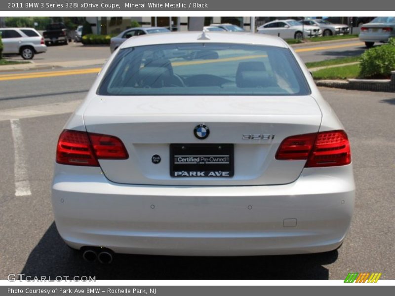 Mineral White Metallic / Black 2011 BMW 3 Series 328i xDrive Coupe