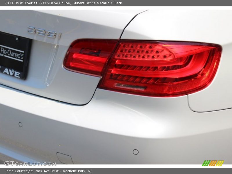 Mineral White Metallic / Black 2011 BMW 3 Series 328i xDrive Coupe