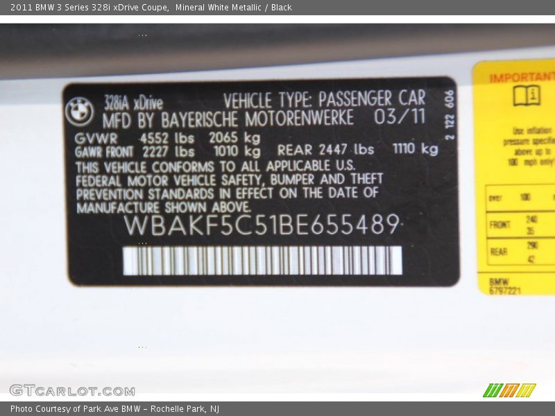 Mineral White Metallic / Black 2011 BMW 3 Series 328i xDrive Coupe