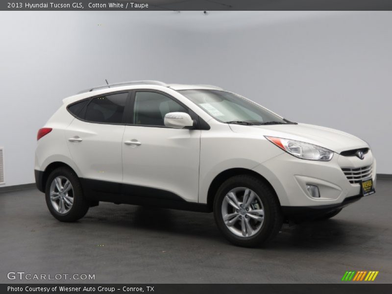 Cotton White / Taupe 2013 Hyundai Tucson GLS