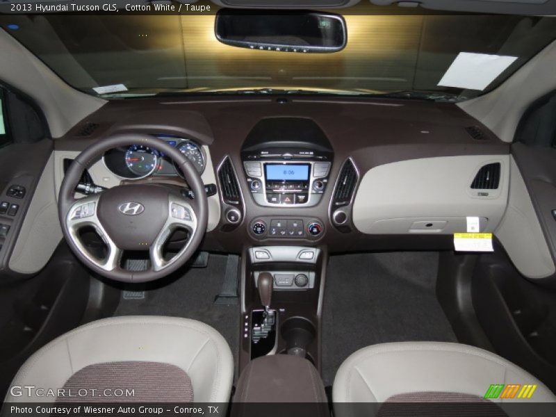 Cotton White / Taupe 2013 Hyundai Tucson GLS