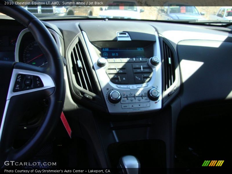 Summit White / Jet Black 2010 Chevrolet Equinox LT AWD