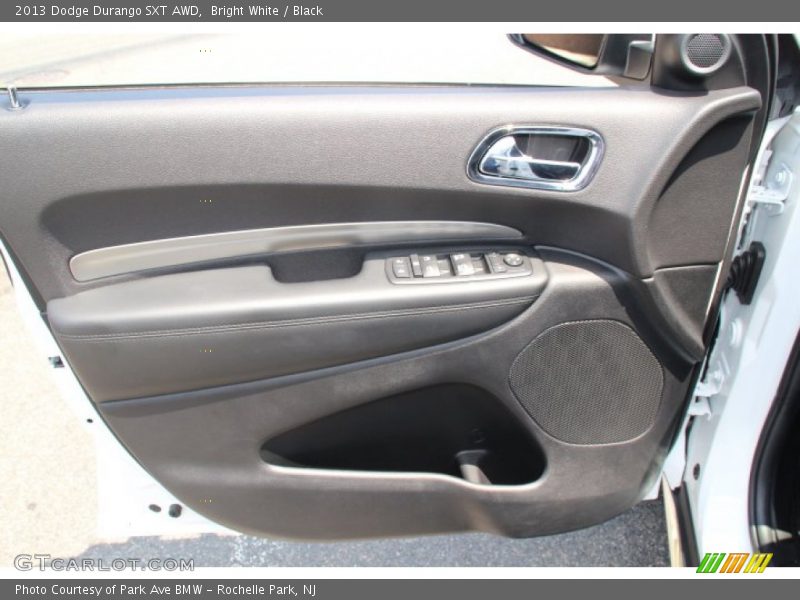 Bright White / Black 2013 Dodge Durango SXT AWD