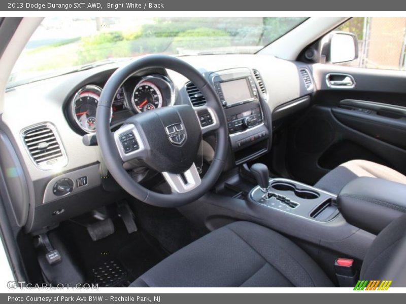 Bright White / Black 2013 Dodge Durango SXT AWD