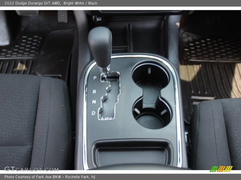 Bright White / Black 2013 Dodge Durango SXT AWD