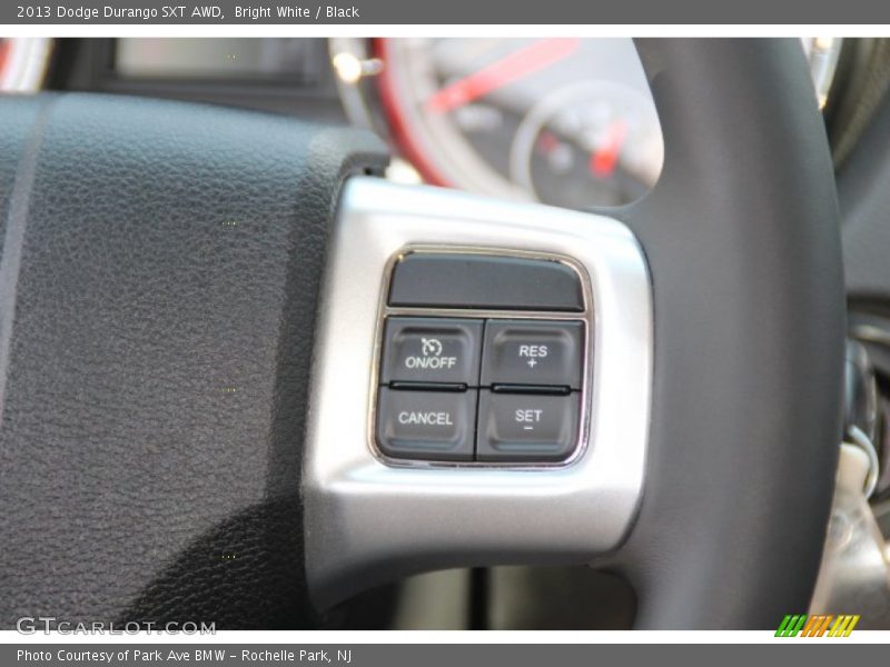 Bright White / Black 2013 Dodge Durango SXT AWD