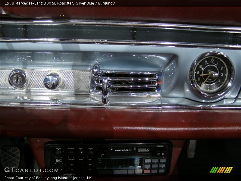 1958 Mercedes-Benz 300SL Roadster, Silver Blue / Burgundy, Front Console - 1958 Mercedes-Benz 300 SL Roadster