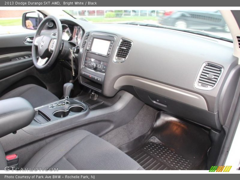 Bright White / Black 2013 Dodge Durango SXT AWD