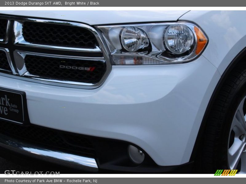 Bright White / Black 2013 Dodge Durango SXT AWD