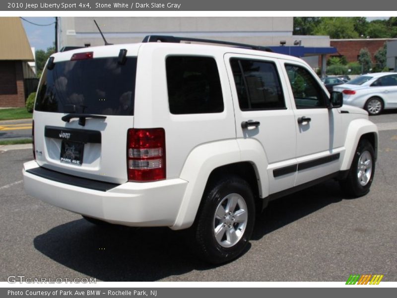 Stone White / Dark Slate Gray 2010 Jeep Liberty Sport 4x4