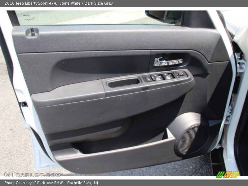 Stone White / Dark Slate Gray 2010 Jeep Liberty Sport 4x4