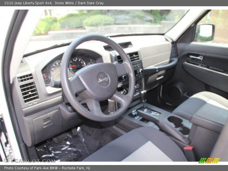 Stone White / Dark Slate Gray 2010 Jeep Liberty Sport 4x4