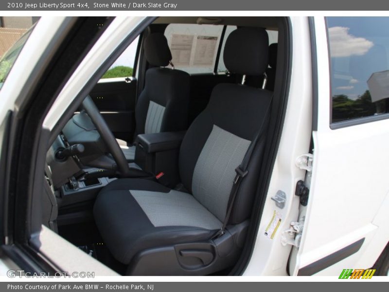 Stone White / Dark Slate Gray 2010 Jeep Liberty Sport 4x4