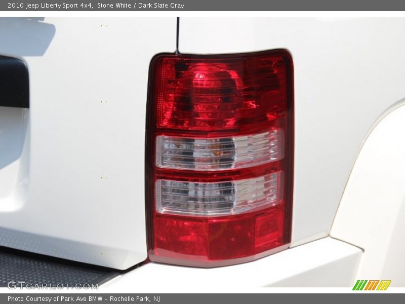 Stone White / Dark Slate Gray 2010 Jeep Liberty Sport 4x4